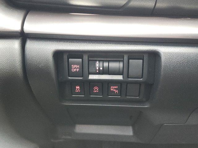 Photo of 2021 Ice Silver Metallic Subaru Crosstrek