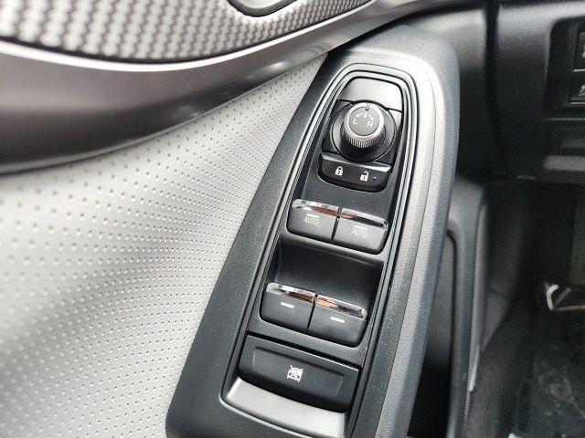 Photo of 2022 Crystal White Pearl Subaru Crosstrek