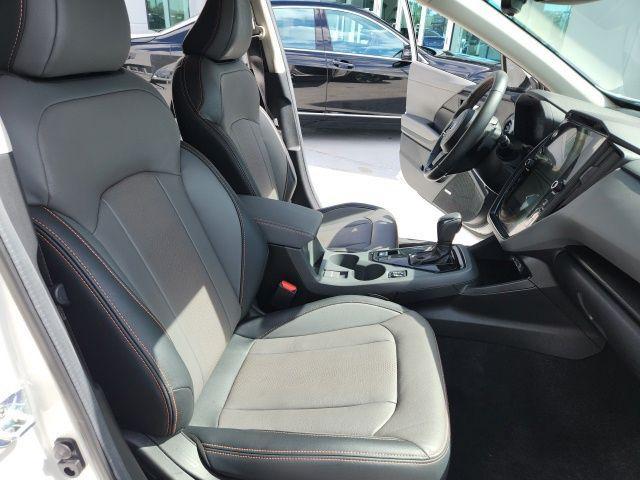Photo of 2024 Crystal White Pearl Subaru Crosstrek