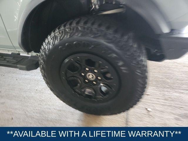 Photo of 2022 Cactus Green / Gray Ford Bronco