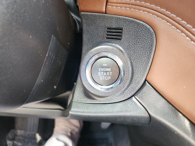 Photo of 2023 Crystal White Pearl Subaru Outback