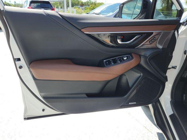 Photo of 2023 Crystal White Pearl Subaru Outback