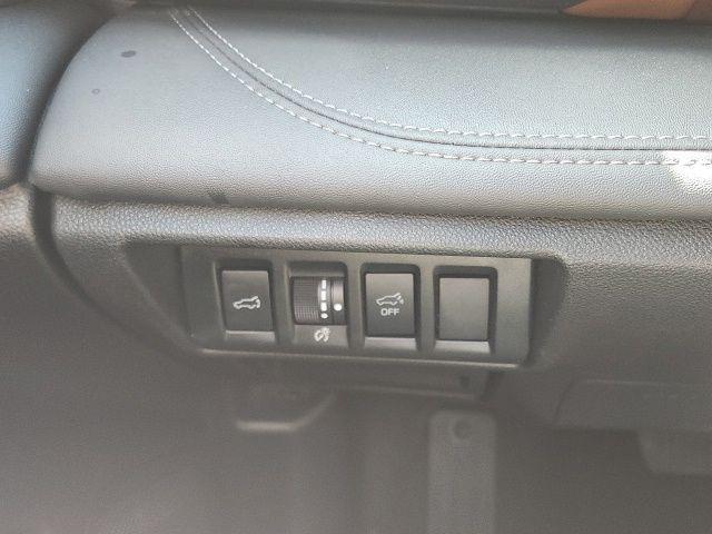 Photo of 2023 Crystal White Pearl Subaru Outback