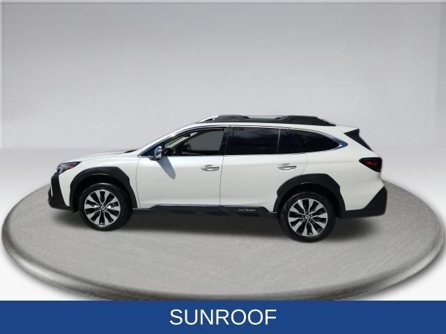 Photo of 2023 Crystal White Pearl Subaru Outback