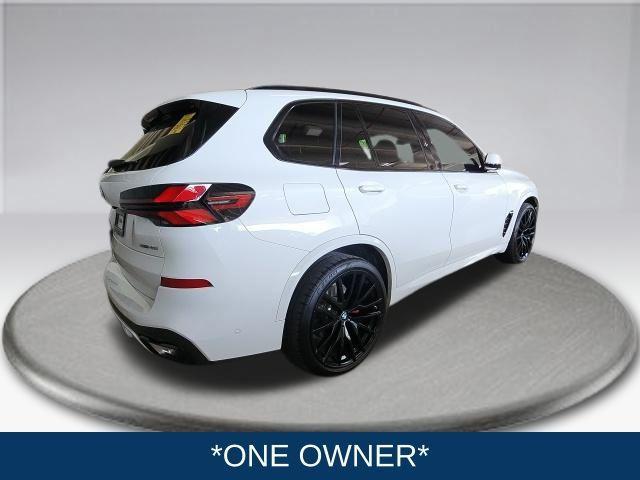 Photo of 2024 Alpine White BMW X5