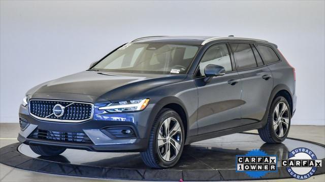 2023 Volvo V60 Cross Country