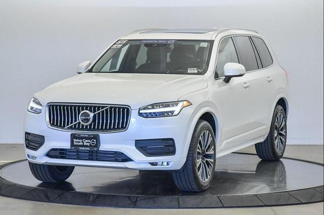 Photo of 2022 Crystal White Metallic Volvo XC90