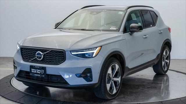 2025 Volvo XC40