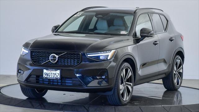 2025 Volvo XC40