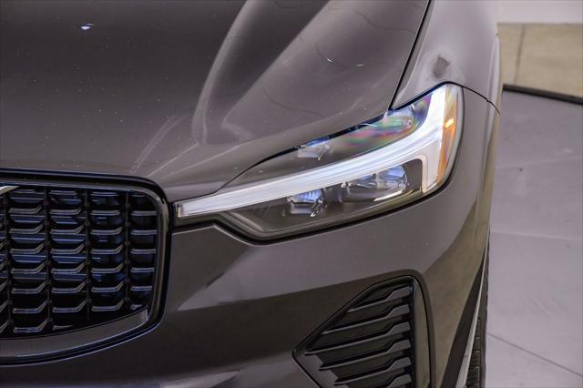 Photo of 2025 Platinum Grey Volvo XC60