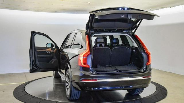 Photo of 2025 Onyx Black Volvo XC90