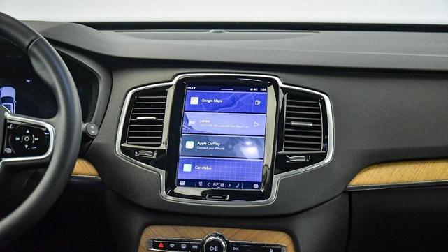 Photo of 2025 Onyx Black Volvo XC90