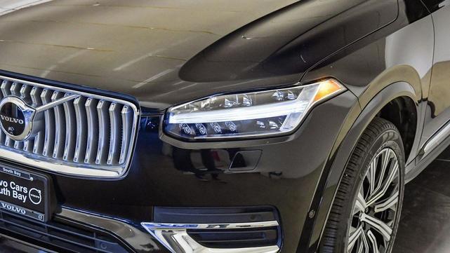 Photo of 2025 Onyx Black Volvo XC90
