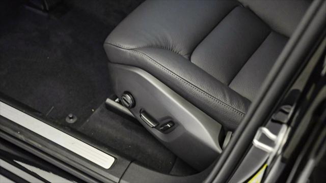Photo of 2025 Onyx Black Volvo XC60