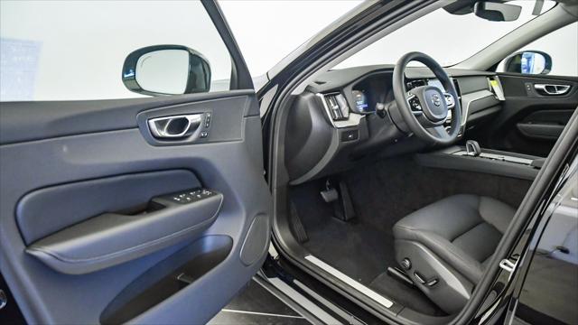 Photo of 2025 Onyx Black Volvo XC60