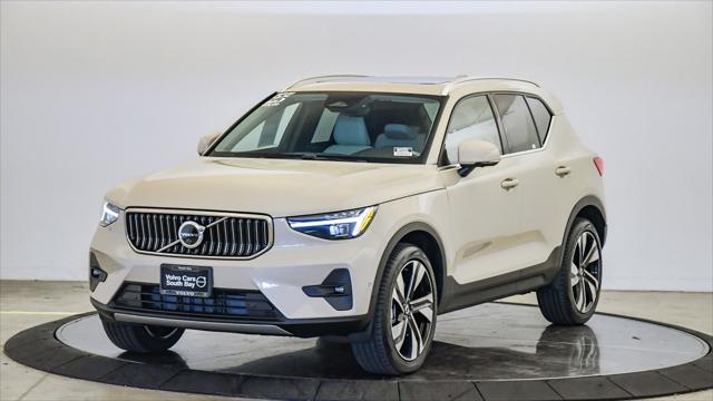 2025 Volvo XC40