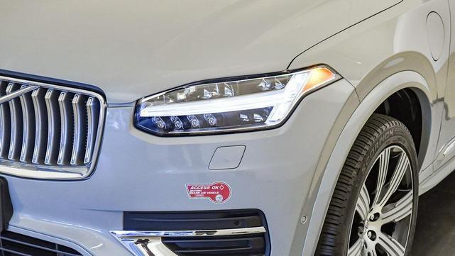 Photo of 2024 Vapour Grey Metallic Volvo XC90 Recharge Plug-In Hybrid