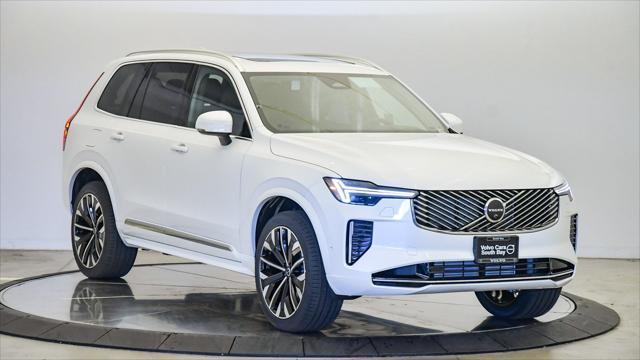 Photo of 2025 Crystal White Volvo XC90 Plug-In Hybrid