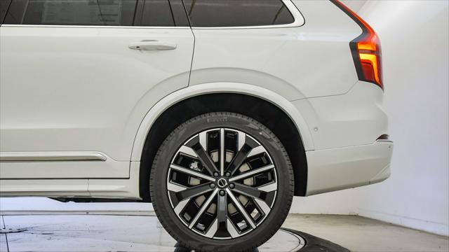 Photo of 2025 Crystal White Volvo XC90 Plug-In Hybrid