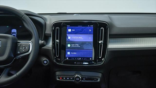 Photo of 2025 Onyx Black Volvo XC40