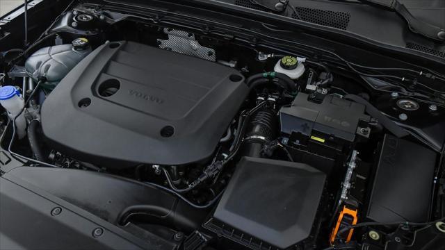Photo of 2025 Onyx Black Volvo XC40