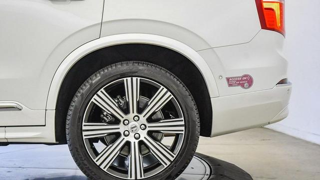 Photo of 2023 Crystal White Metallic Volvo XC90 Recharge Plug-In Hybrid