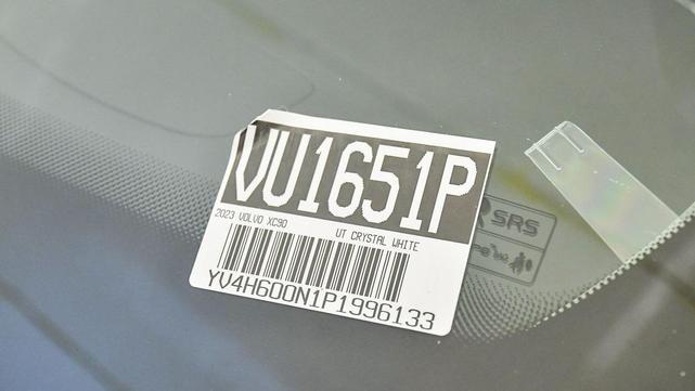 Photo of 2023 Crystal White Metallic Volvo XC90 Recharge Plug-In Hybrid