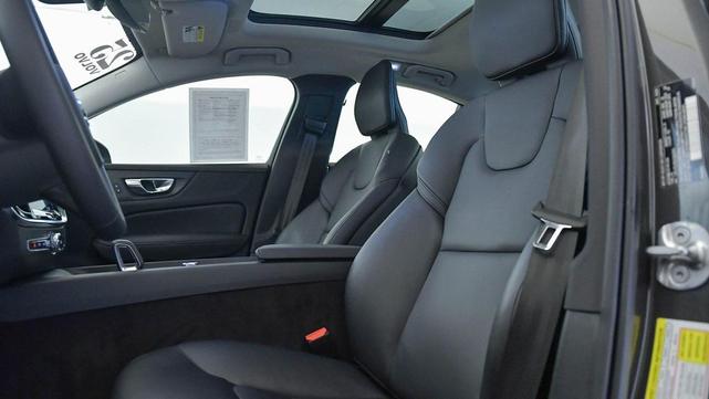 Photo of 2025 Platinum Grey Volvo S60