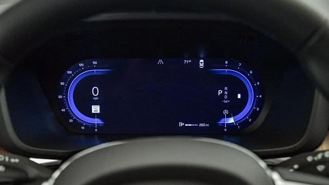 Photo of 2023 Grey Volvo XC60