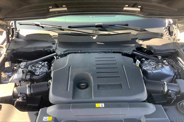 Photo of 2022 Gray Land Rover Range Rover Sport