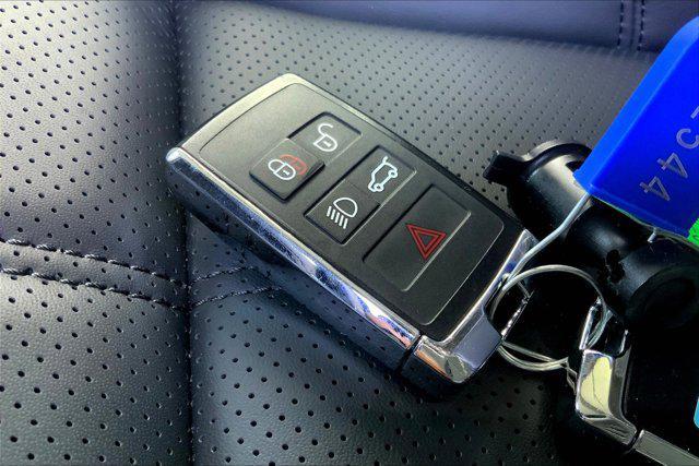 Photo of 2022 Gray Land Rover Range Rover Sport
