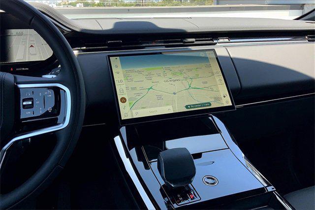 Photo of 2025 Gray Land Rover Range Rover Sport