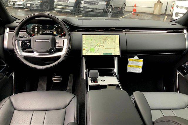 Photo of 2025 Black Land Rover Range Rover