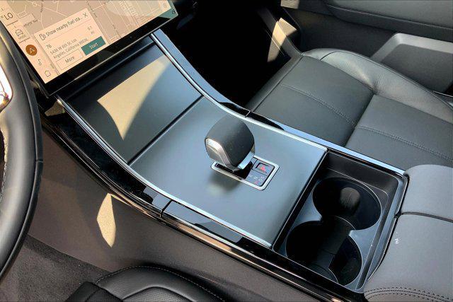 Photo of 2026 Fuji White Land Rover Range Rover Velar
