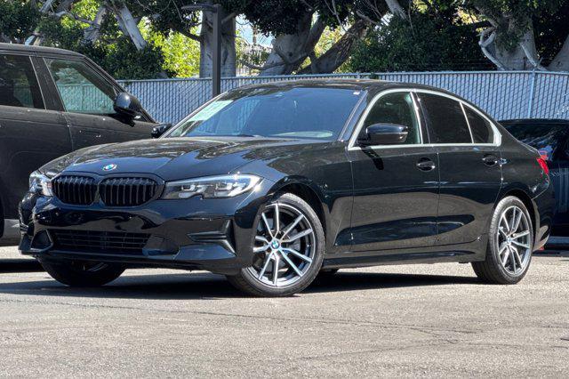 Photo of 2020 Jet Black BMW 330