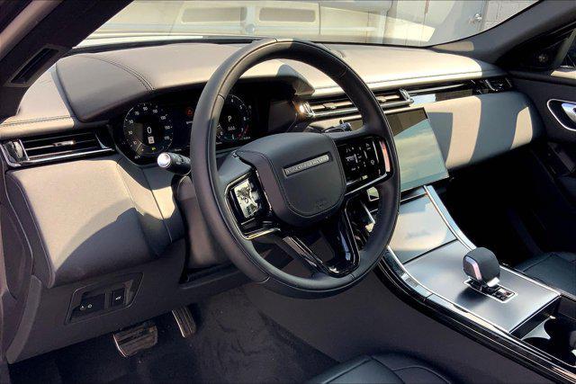 Photo of 2026 Santorini Black Metallic Land Rover Range Rover Velar