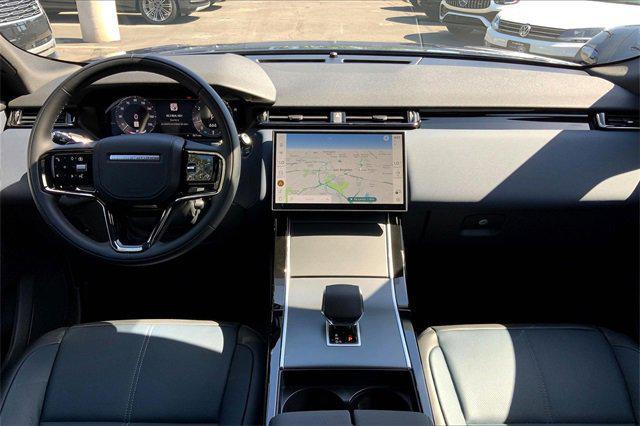 Photo of 2026 Varesine Blue Metallic Land Rover Range Rover Velar