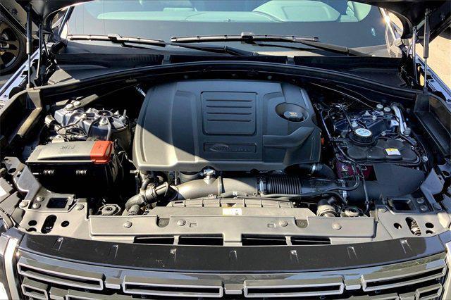 Photo of 2026 Varesine Blue Metallic Land Rover Range Rover Velar
