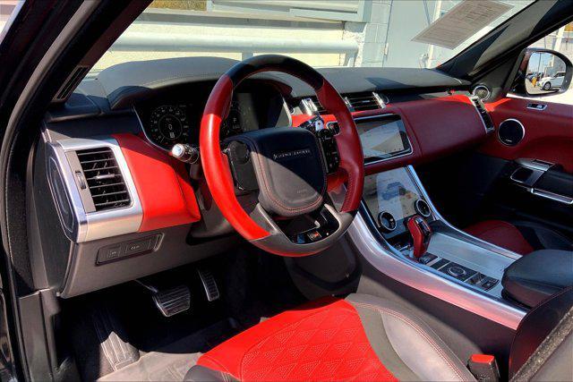 Photo of 2020 Black Land Rover Range Rover Sport