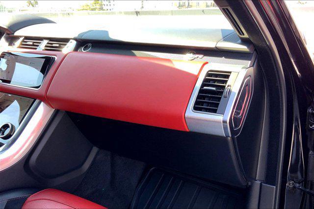 Photo of 2020 Black Land Rover Range Rover Sport