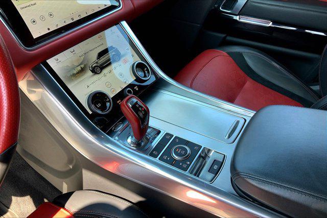 Photo of 2020 Black Land Rover Range Rover Sport