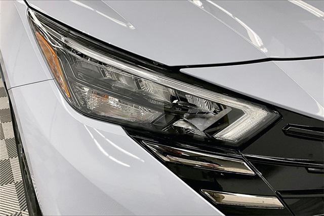 Photo of 2025 Gray Sky Pearl Nissan Versa