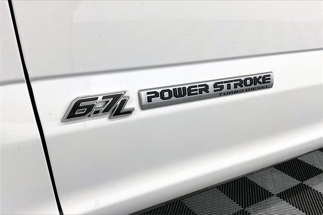 Photo of 2022 Star White Metallic Tri-Coat Ford F-350