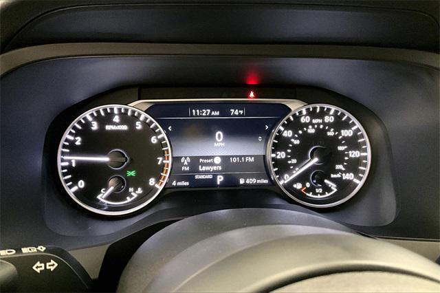 Photo of 2025 Glacier White Nissan Pathfinder