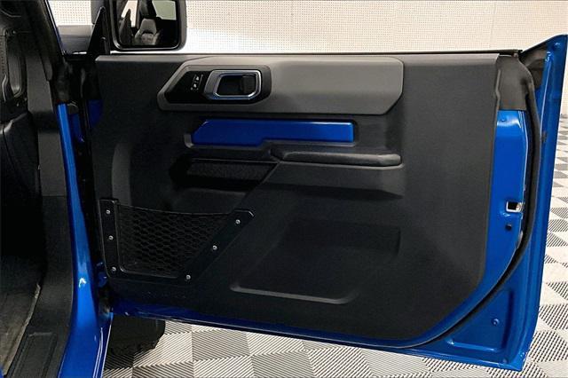 Photo of 2024 Velocity Blue Metallic Ford Bronco