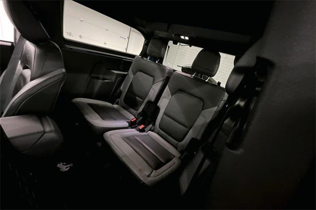 Photo of 2024 Velocity Blue Metallic Ford Bronco