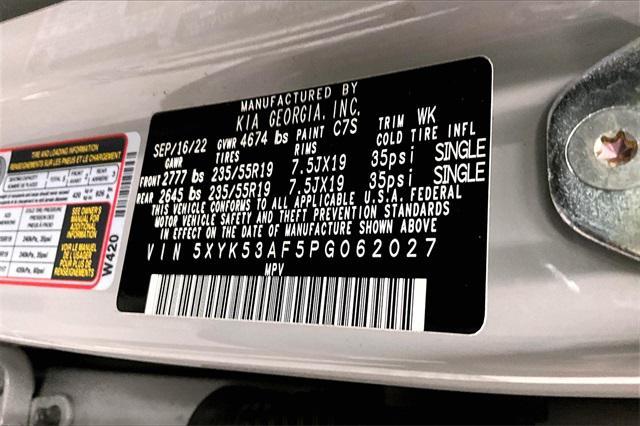 Photo of 2023 Wolf Gray Kia Sportage