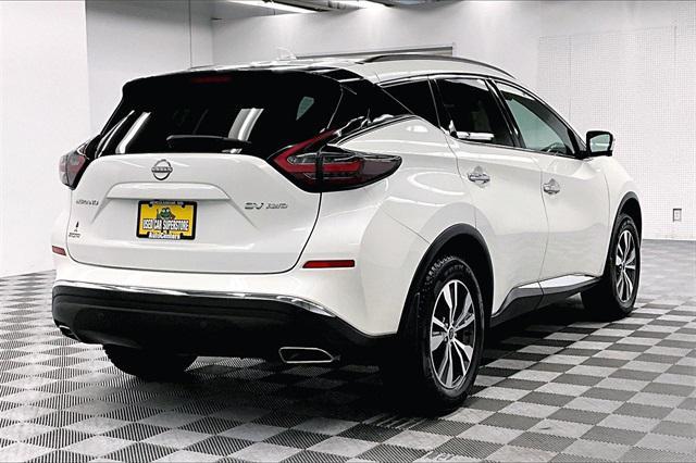 Photo of 2024 Pearl White Tricoat Nissan Murano