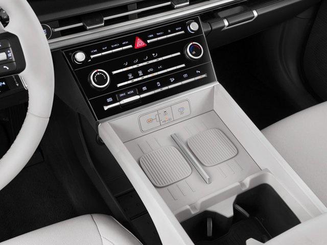 Photo of 2024 Shimmering Silver Hyundai SANTA FE