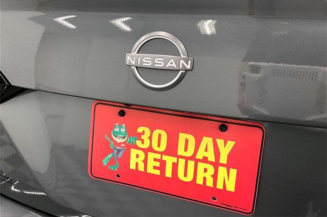 Photo of 2025 Gun Metallic Nissan Versa